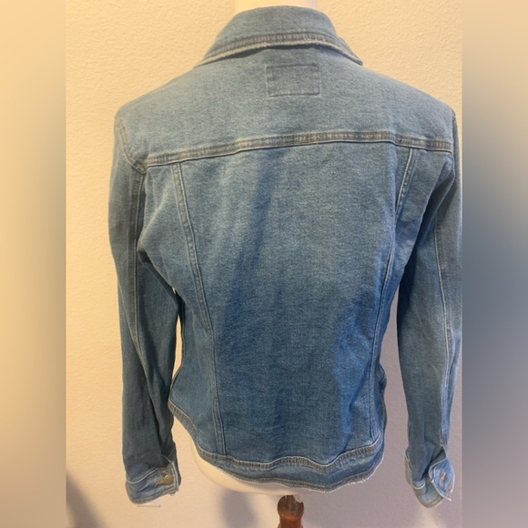 Universal Thread Blue Jean Jacket - Picture 3 of 4
